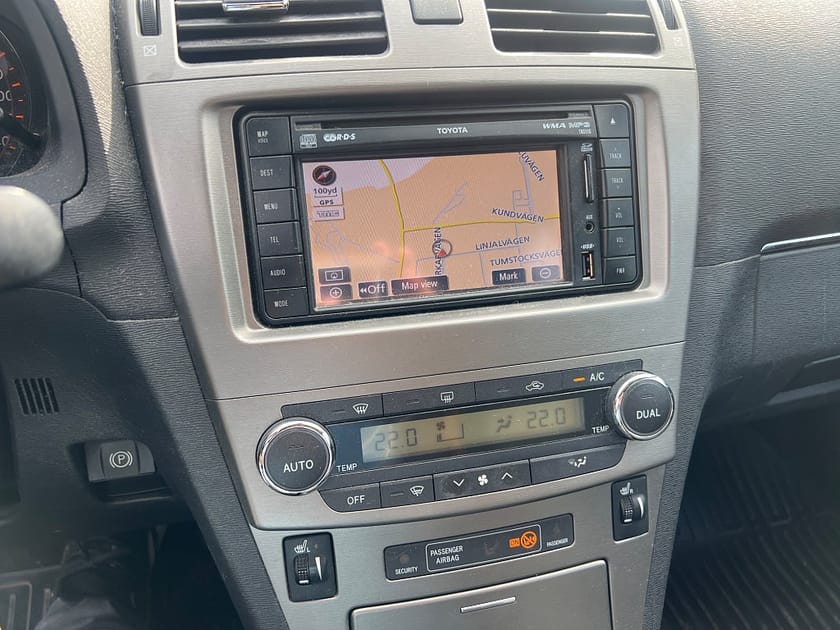 Bild 4 av Toyota Avensis Kombi 1.8 Valvem Business Eu5 Navi B-Kamera 12500 Mil!