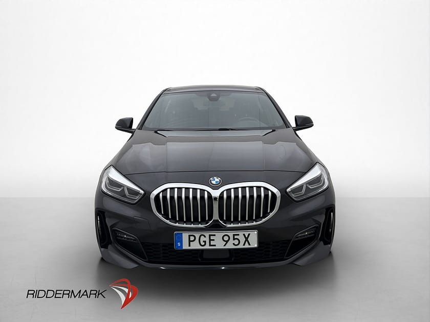 Bild 2 av BMW 118i 118 140hk M Sport HiFi Navi P-Sensorer Halvskinn