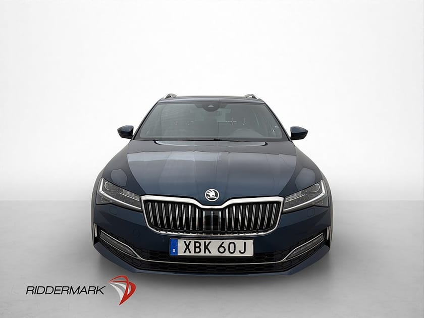 Bild 2 av Škoda Superb Kombi Skoda 2.0 190hk 4x4 L&K Cockpit Pano Värm Kamera Drag