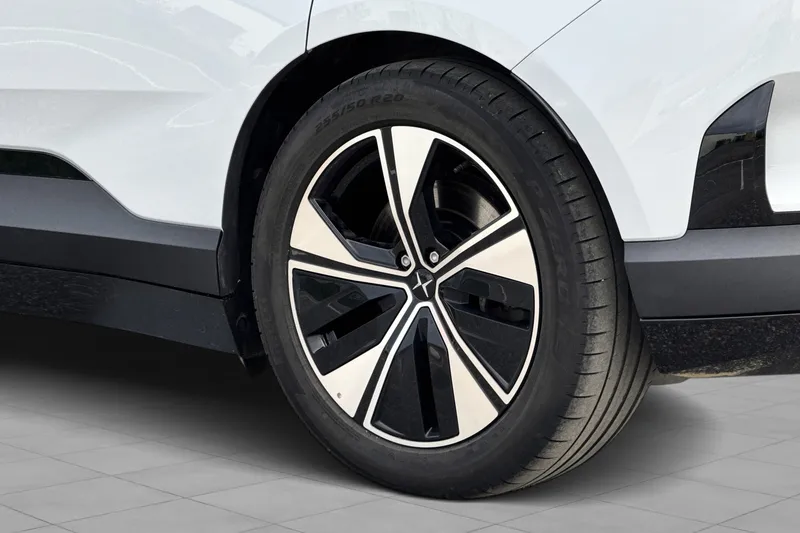 Polestar 4 Long Range Dual motor bilde 5
