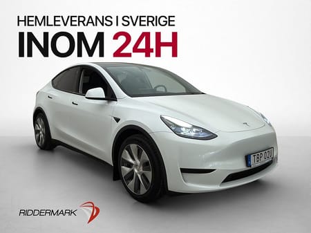 Tesla Model Y Standard Range RWD Pano Autopilot En-Brukare