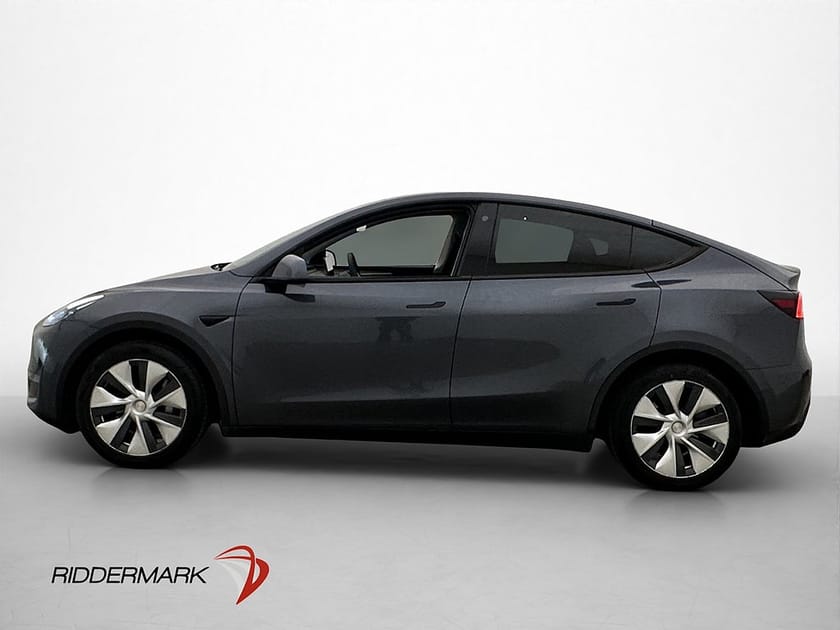 Bild 5 av Tesla Model Y Long Range AWD Svensksåld Dragkrok MOMS