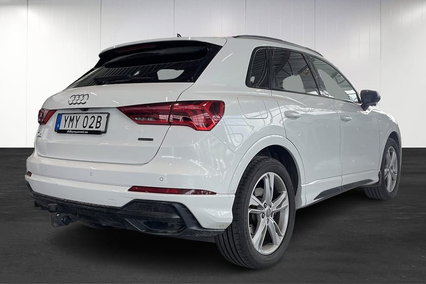 Bild 4 av Audi Q3 40 TFSI quattro S Tronic S Line Drag Värmare Svartoptik