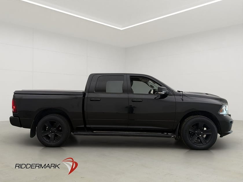 Bild 2 av RAM 1500 Crew Cab Dodge Sport 5.7 4x4 Luft Drag Alpine B-Kamera Moms