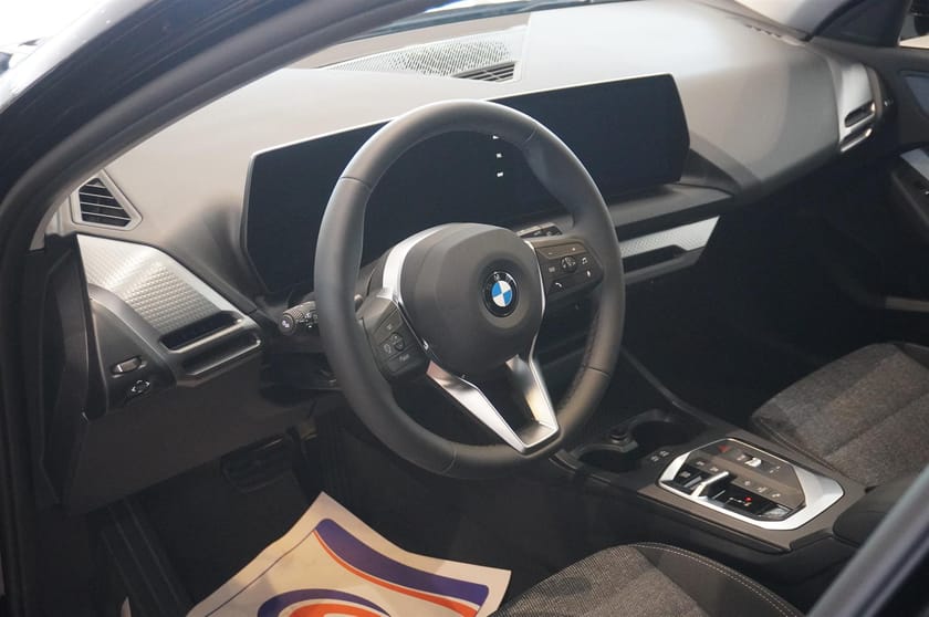 Bild 2 av BMW 120 Automat Navigation Rattvärme Tonade Rutor Pl 3495 -