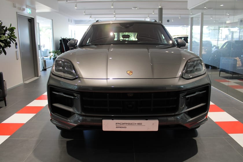 Bild 3 av Porsche Cayenne S E-Hybrid 