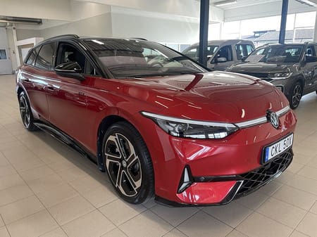 Volkswagen ID.7 GTX Tourer 340HK Dragkrok / HUD / 360°- kamera