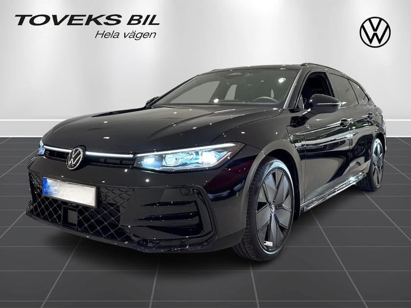 Bild 1 av Volkswagen Passat Variant eHybrid R-line 272hk Panoramatak | Choicekampanj