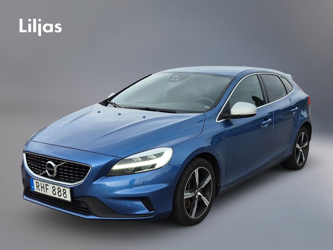 RHF888 – Volvo V40