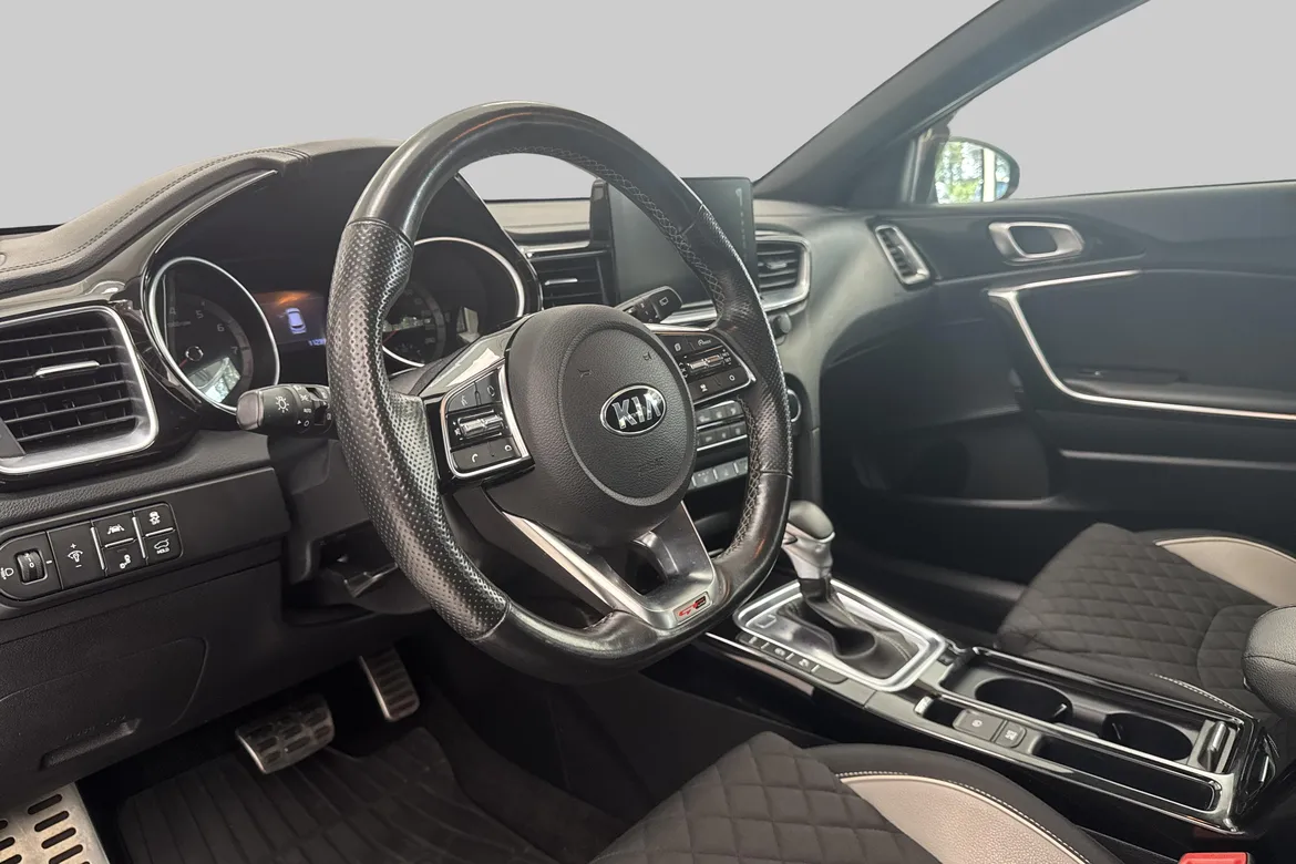 picture of a car
