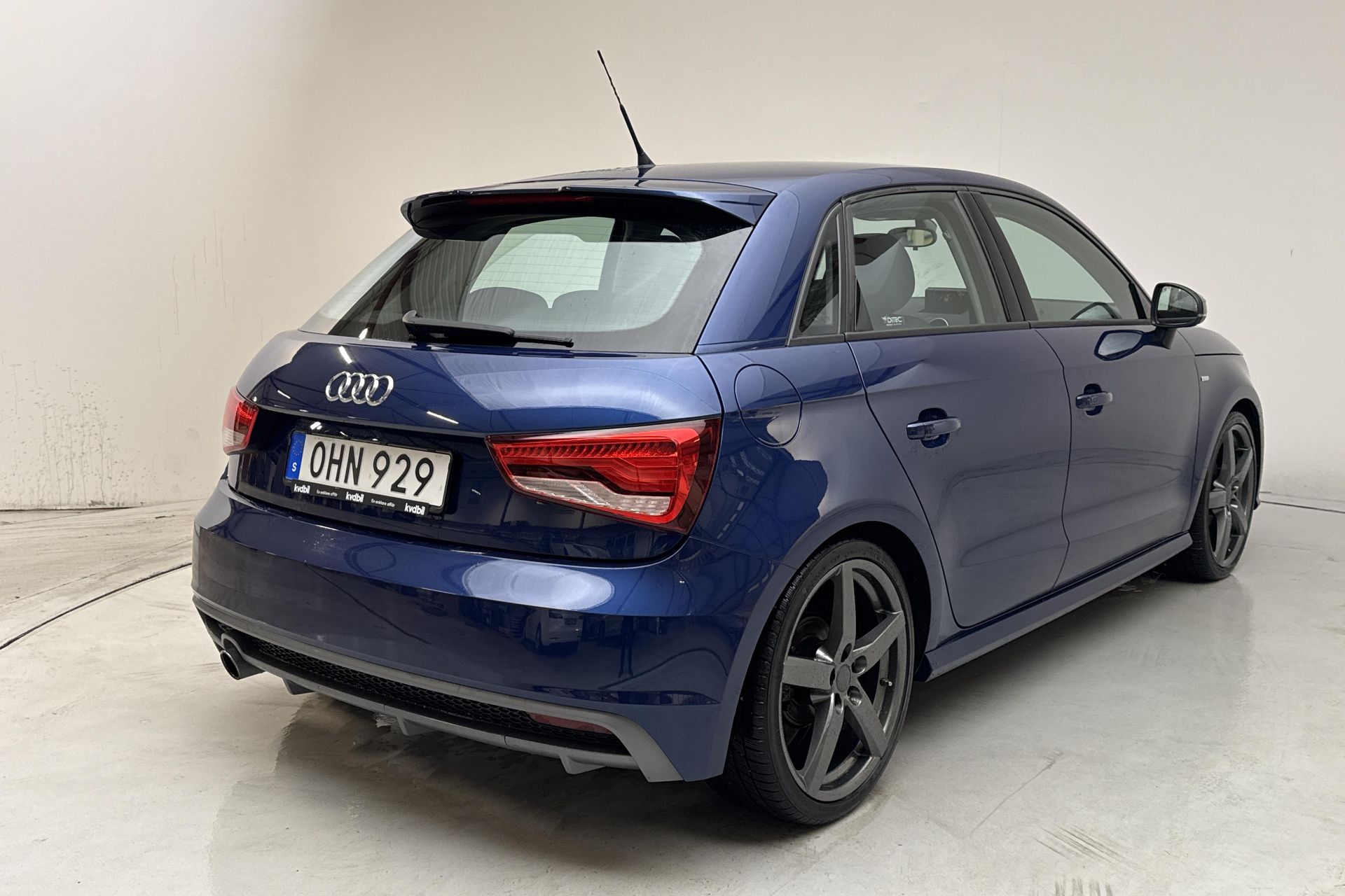 Audi A1 Sportback 1.0 TFSI 2017, bild 3/10