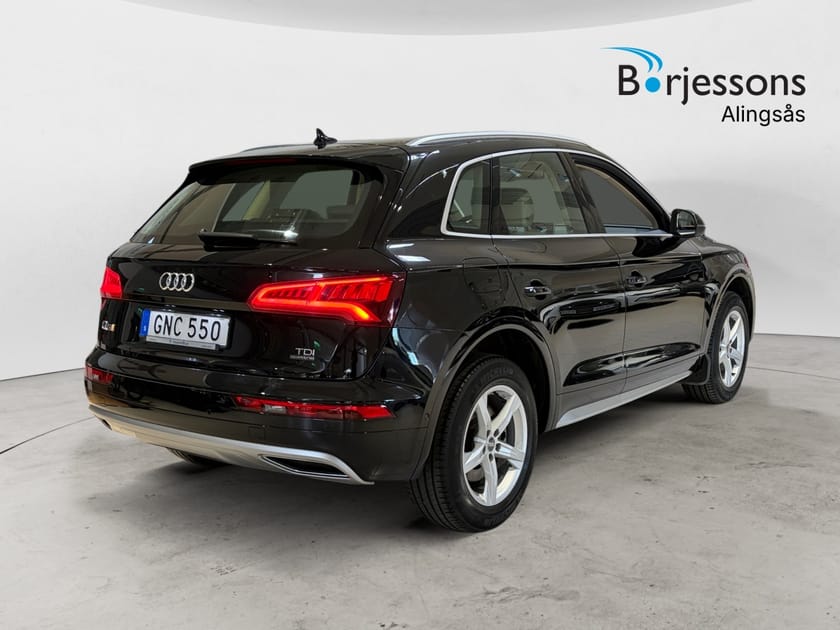 Bild 3 av Audi Q5 TDI 190hk quattro Läder/Elstolar/Cockpit/Navi/Keyl