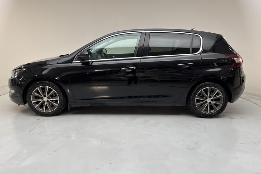 Bild 2 av Peugeot 308 BlueHDi 5dr (120hk) Allure Drag Panorama