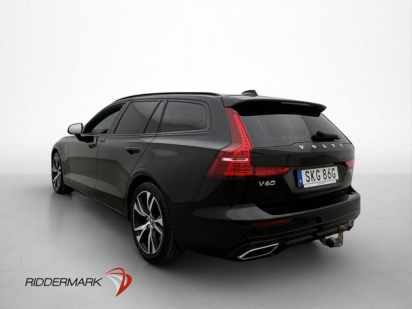 Bild 5 av Volvo V60 T8 AWD R-Design Pano Läder Värmare Orrefors Drag