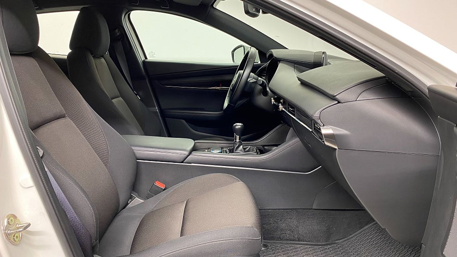 Mazda 3 Hatchback 2.0 150hk Mild Hybrid 2023, bild 6/10