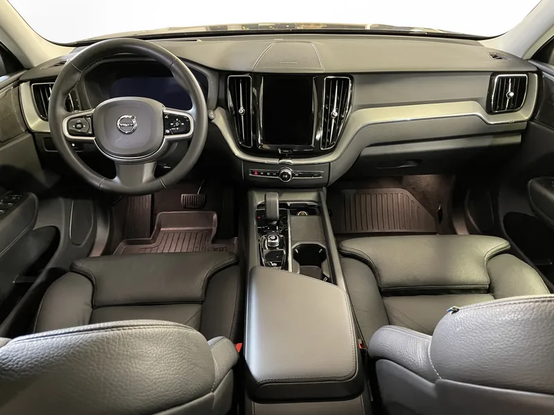 Bild 12 av 15 – Volvo XC60 T6 Plus Dark Nordic Edition Plus Nordic Edition