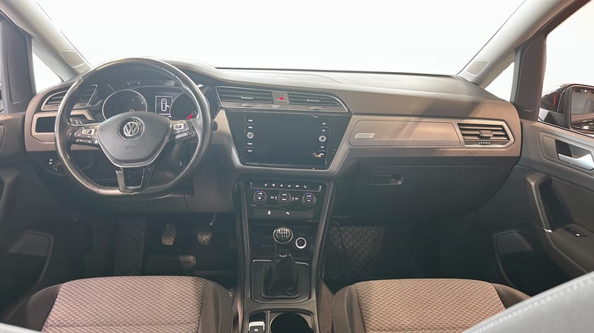 Bild 4 av Volkswagen Touran 7-seater Base 1.6 TDI 7 Sits Drag Värmare