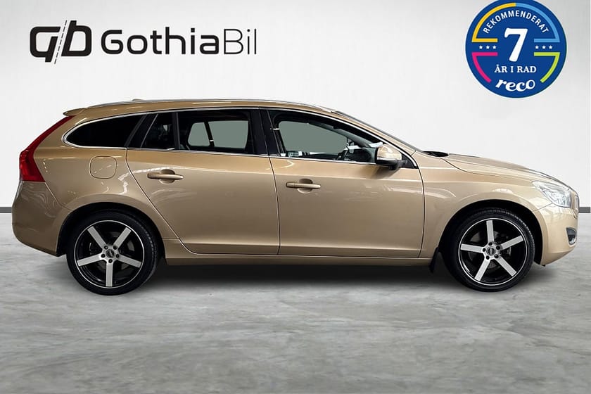 Bild 4 av Volvo V60 D3 Geartronic Summum Läder BLIS Adaptiv Drag Värmare