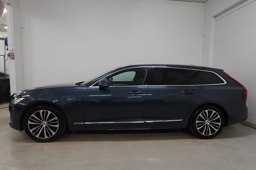 Bild 3 av Volvo V90 Recharge T6 AWD Drag P-Värm Adap-F Kamera