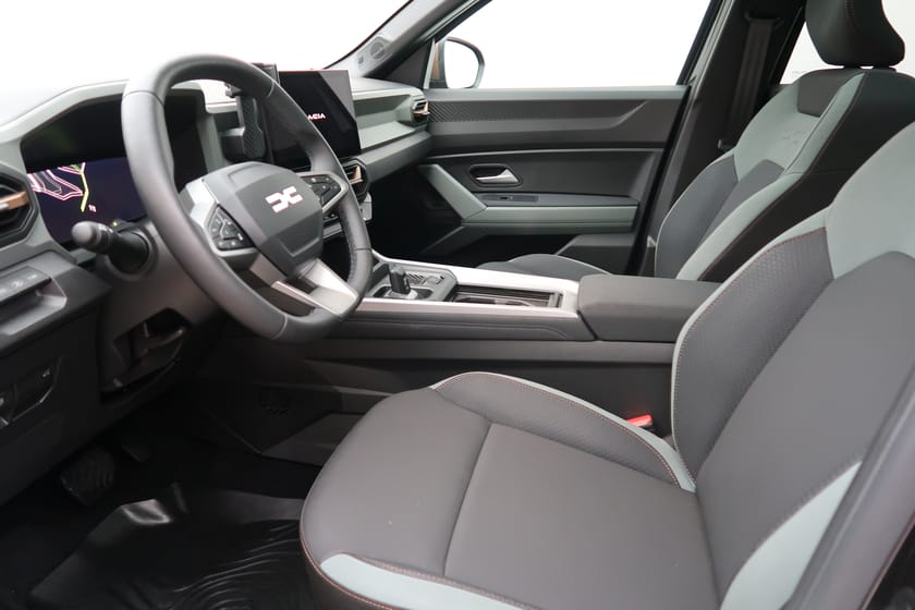 Bild 4 av Dacia Bigster Hybrid 155 extreme