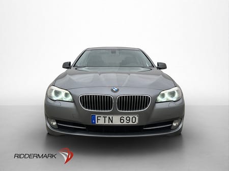 BMW 525d xDrive Sedan 525 Värmare Skinn Elstolar Ambient