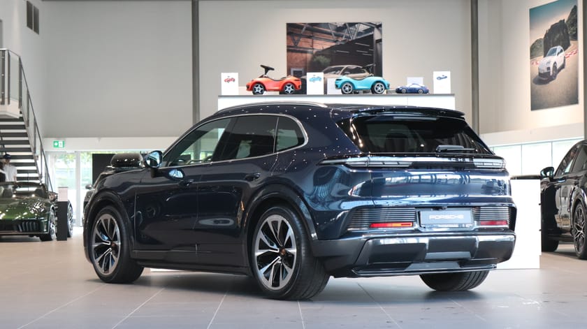 Bild 2 av Porsche Cayenne Electric