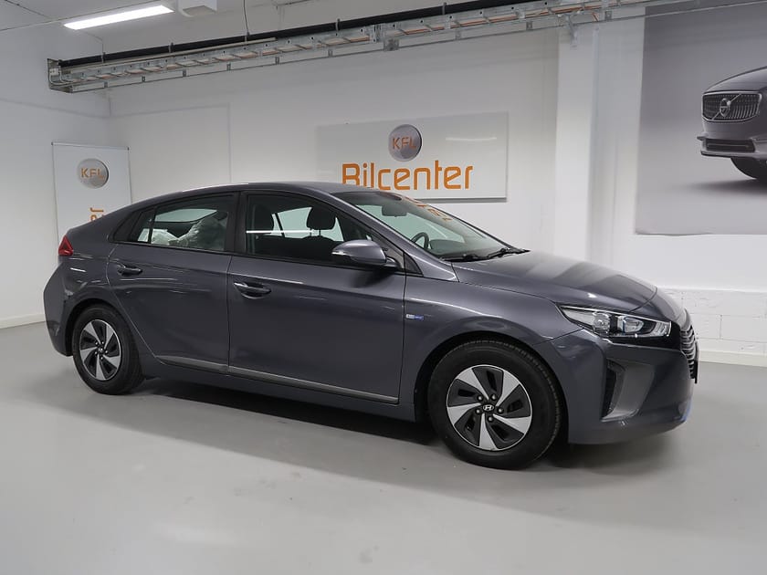 Bild 4 av Hyundai Ioniq Hybrid 1.6 DCT Comfort Aut-V-däck ingår-Kamera