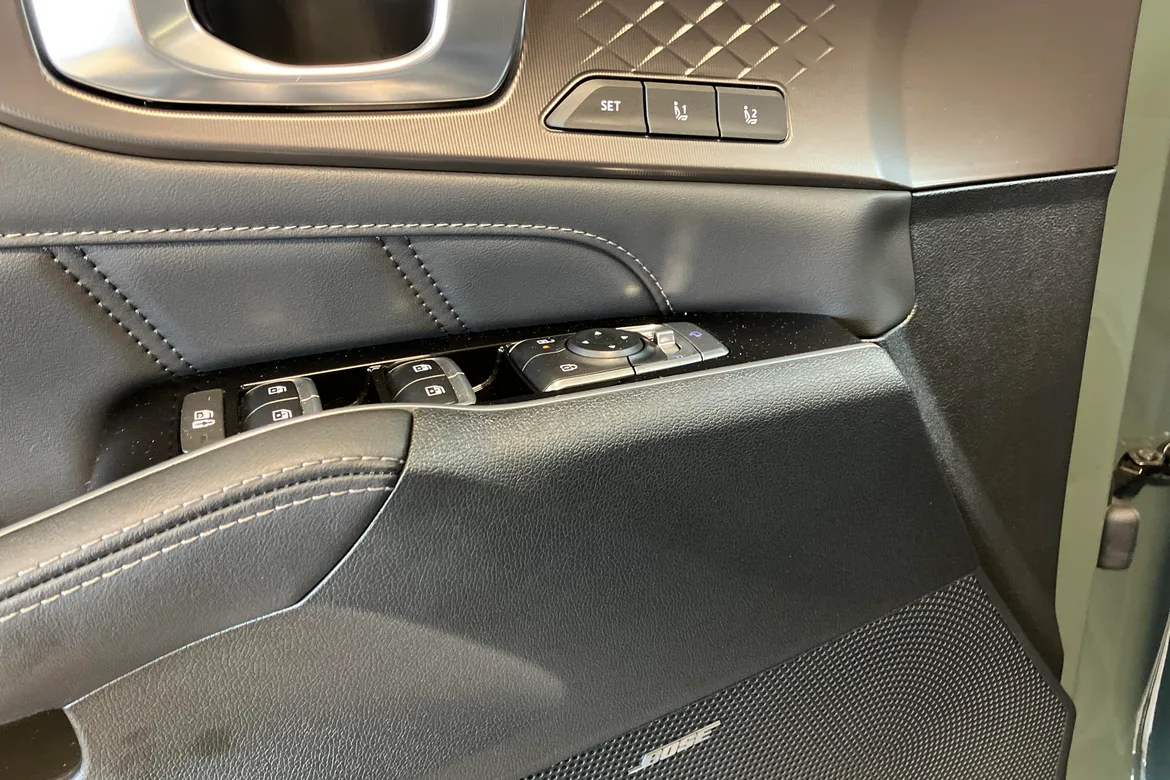picture of a car