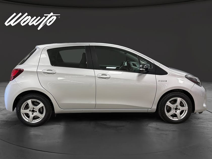 Bild 3 av Toyota Yaris Hybrid e-CVT 101HK /M-Värmare