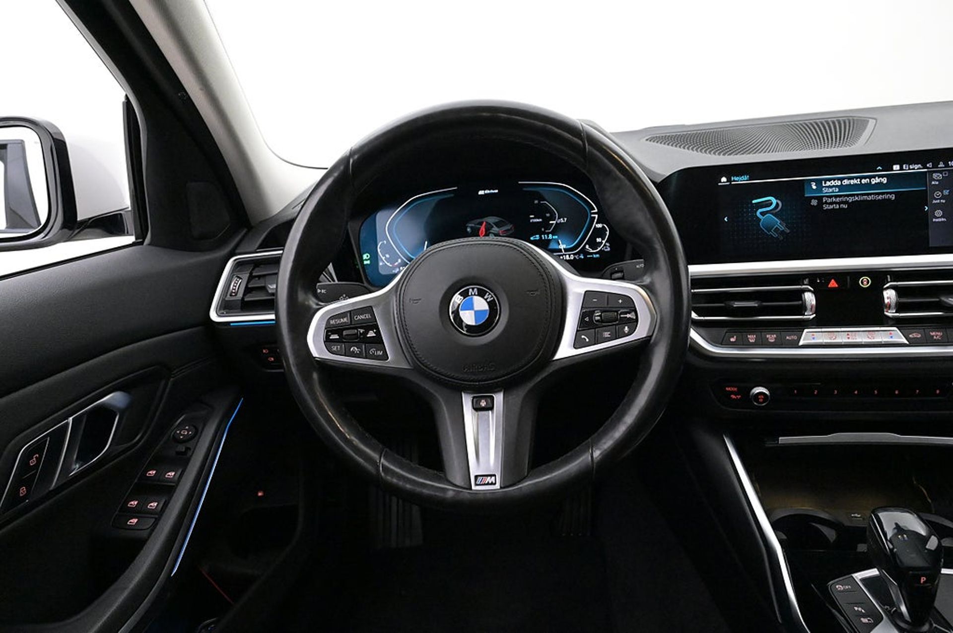 BMW 330 e Sedan Sportline HiFi AdapFarth 2021, kuva 7/10