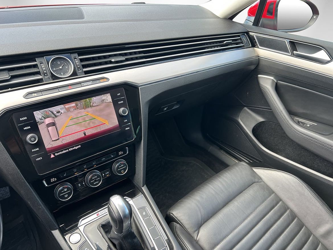 Volkswagen Passat Sportscombi, bild 13 av 18