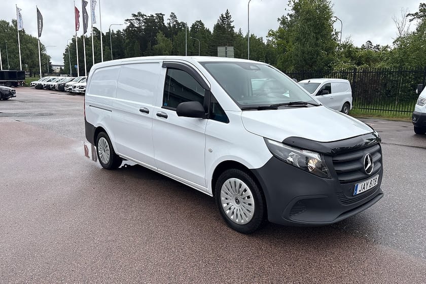 Bild 2 av Mercedes-Benz Vito 116 CDI 2.8t 9G-Tronic PRO /Inredning