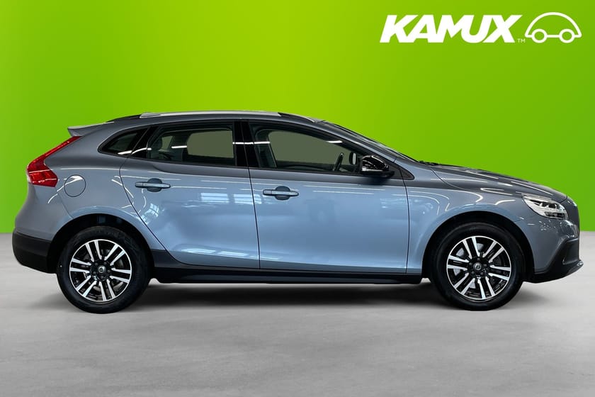 Bild 2 av Volvo V40 Cross Country T3 152hk Adv Edition Värmare BLIS Drag