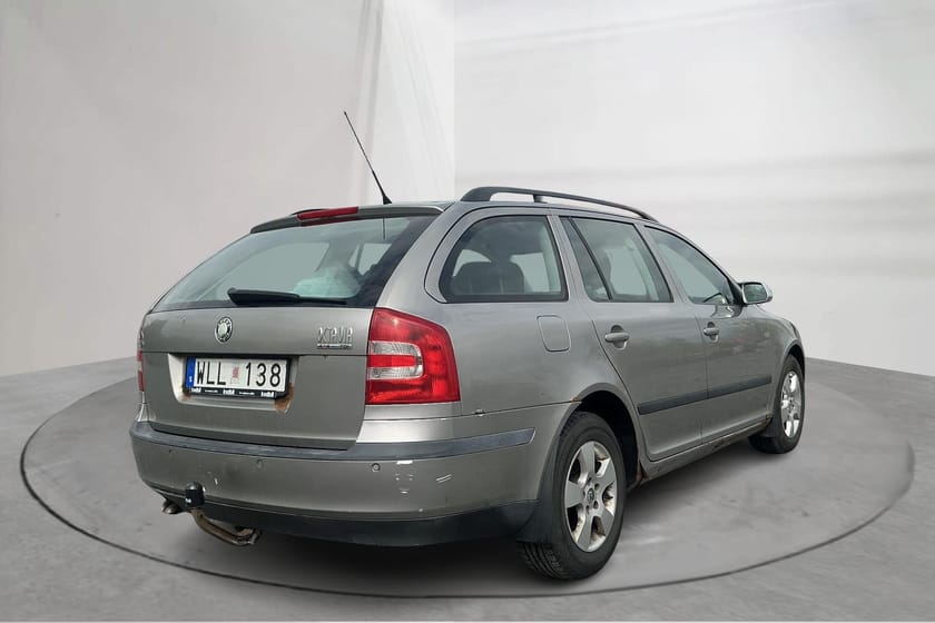Bild 5 av Škoda Octavia Kombi 1.9 TDI 4X4 105hk Reparationsobjekt