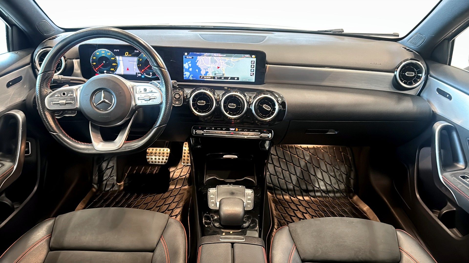 Mercedes-Benz A 180 Sedan (136hk) AMG 2021, photo 4/10