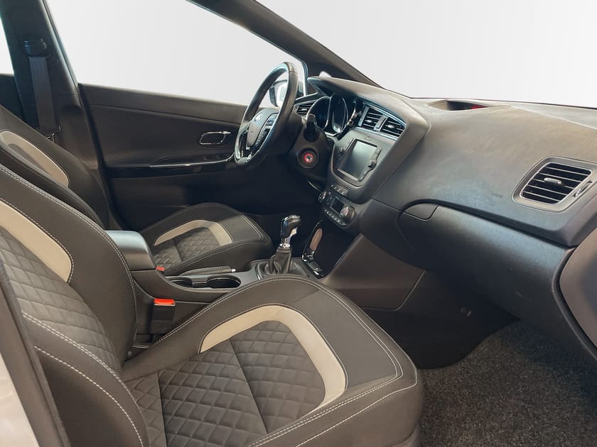 Bild 4 av Kia cee'd_sw GT-line (V-hjul)