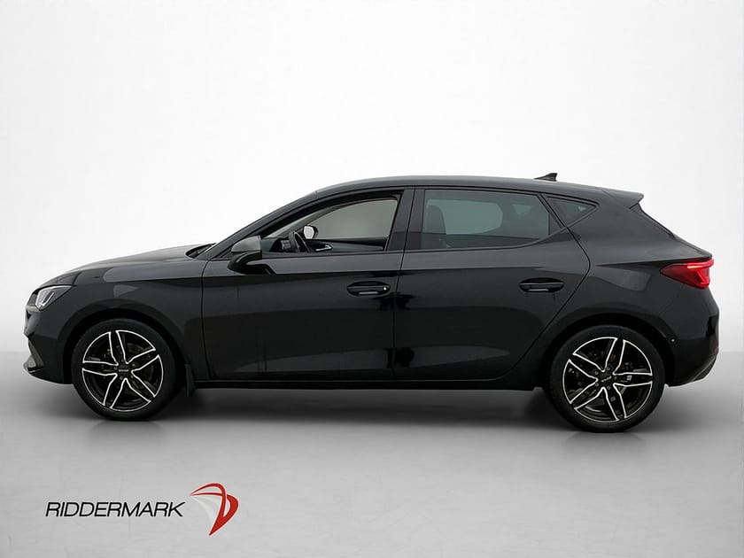 Bild 4 av SEAT Leon eTSI 150hk FR Sport Cockpit P-Sensorer Keyless