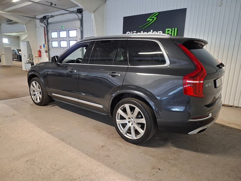 Bild 3 av Volvo XC90 D5 AWD 235HK Inscription fr 3.99% 7-Sits Luft Pano