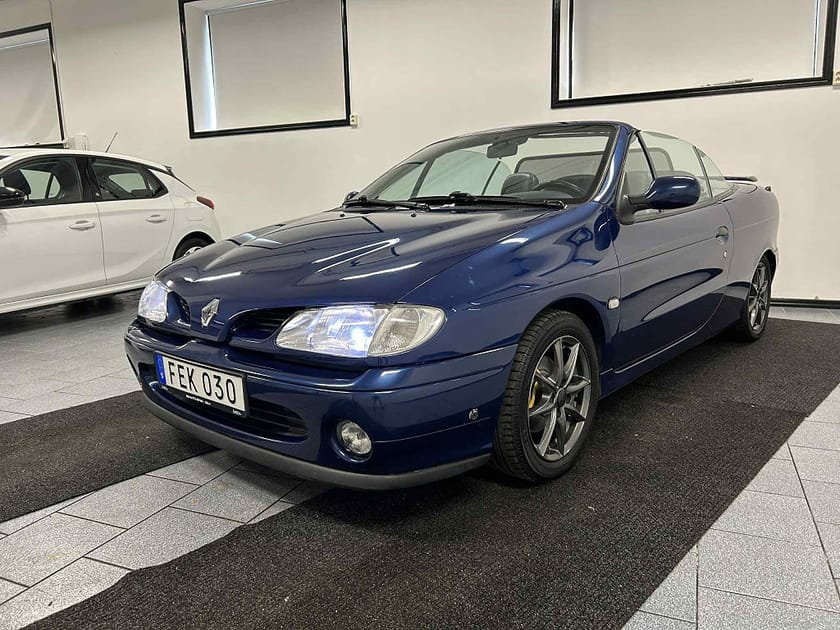 Bild 2 av Renault Mégane Cabriolet 1.6 90 hk NYBES ua TOPPSKICK 9500 mil