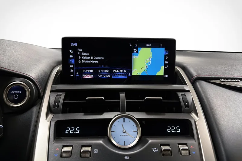 Lexus NX 300h AWD bilde 13