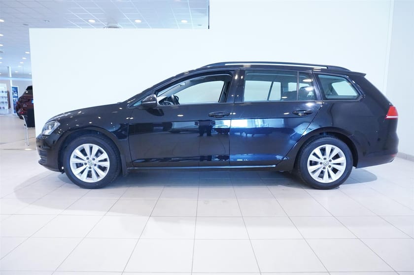 Bild 4 av Volkswagen Golf Sportscombi 1,2 TSI 105hk Dragkrok Backkamera Ledramp