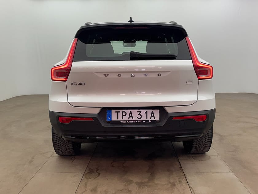 Bild 4 av Volvo XC40 Recharge Plus Edition Backkamera
