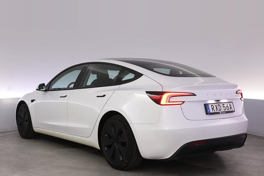 Bild 4 av Tesla Model 3 Standard Range Highland Autopilot Pano