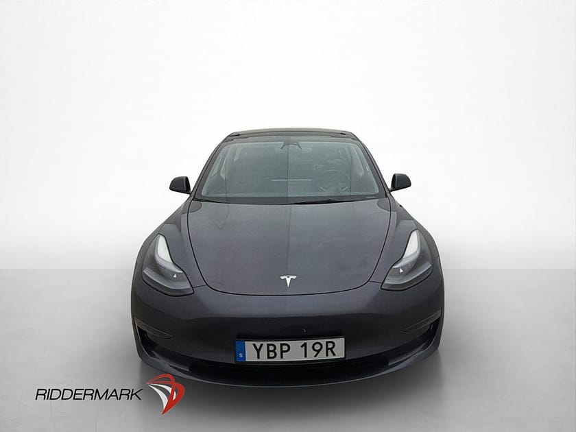 Bild 3 av Tesla Model 3 Performance Autopilot Värmepump Svensksåld