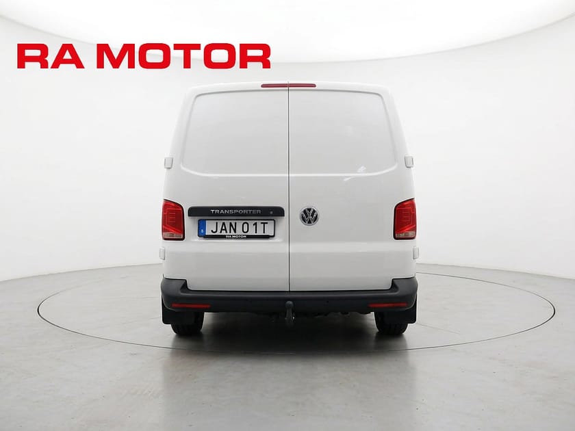 Bild 3 av Volkswagen Transporter T30 2,0 TDI 150hk SCR Skåp DSG Värmare Drag Leasbar