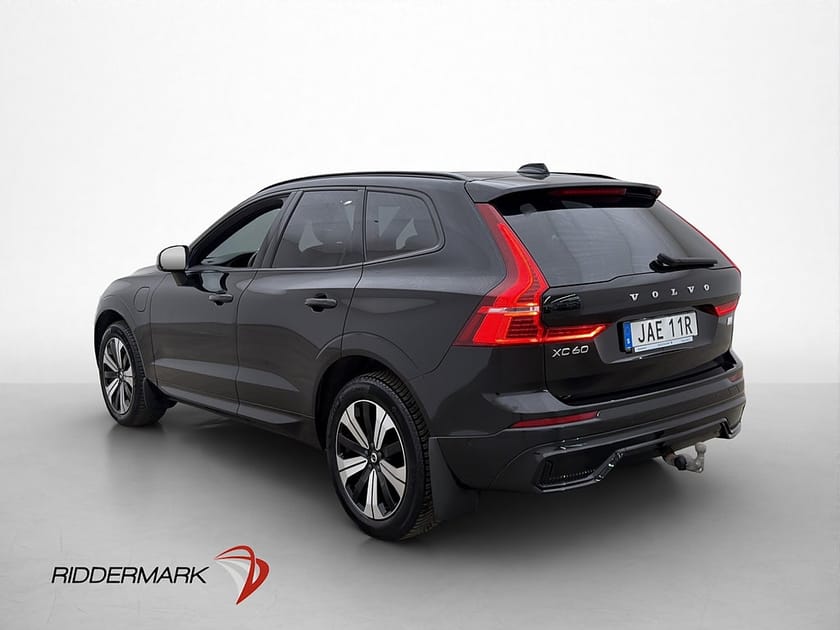 Bild 4 av Volvo XC60 T6 AWD Plus Dark Pano Dragkrok 360° Värm CarPlay