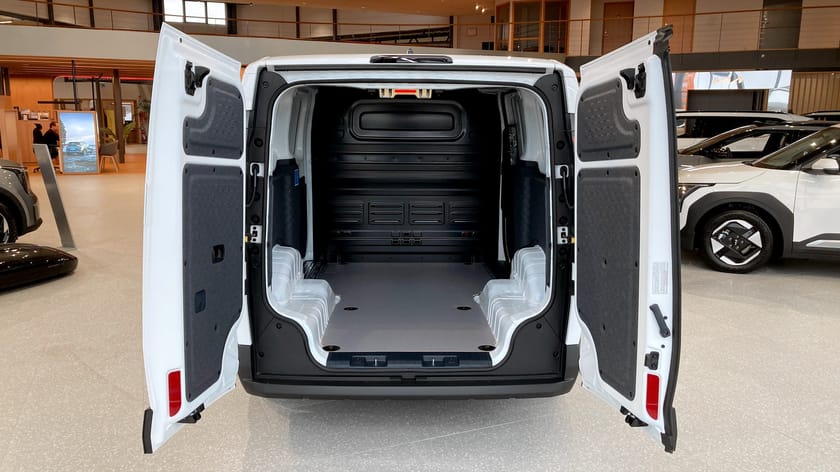 Bild 5 av Kia PV5 Long Range Cargo PLUS PRO 3DR L2H1 *OMGÅENDE LEVERANS