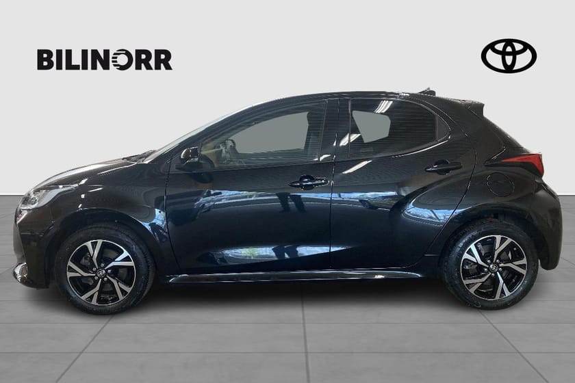 Bild 5 av Toyota Yaris Hybrid 115 1,5 5D ACTIVE PLUS | Vinterhjul