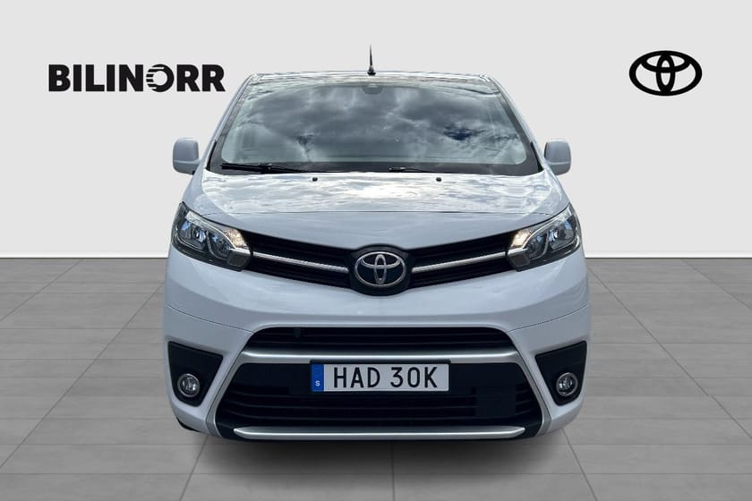 Bild 3 av Toyota Proace Verso SHUTTLE LONG 2,0 D ADBLUE 180 HK S&S 9-sits