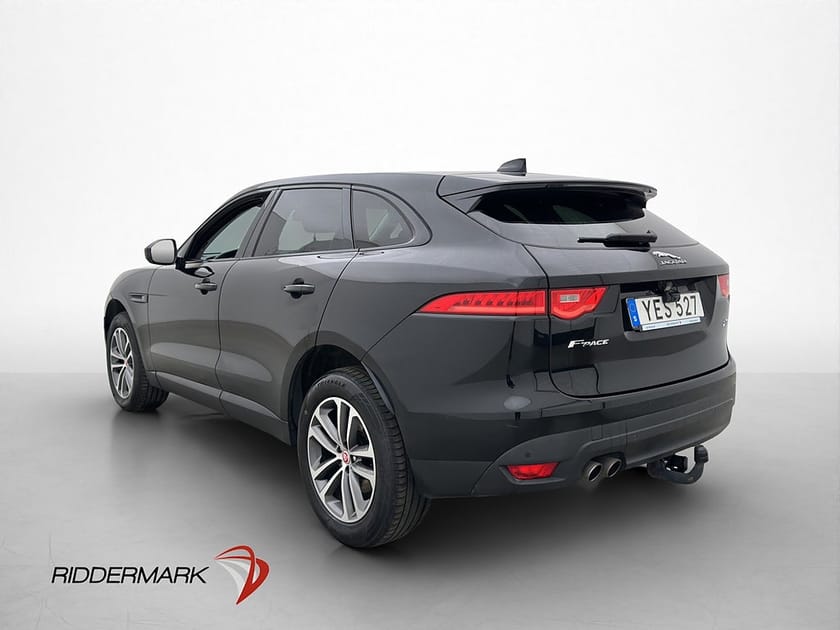 Bild 5 av Jaguar F-Pace 20d AWD 180hk Pano Meridian Kamera